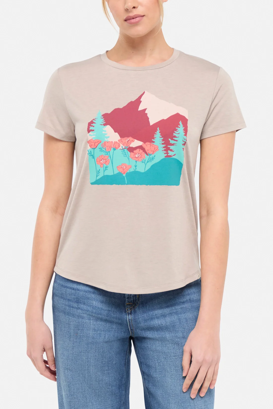 Monica Tee - Heather Atmosphere Poppies On Mountains
