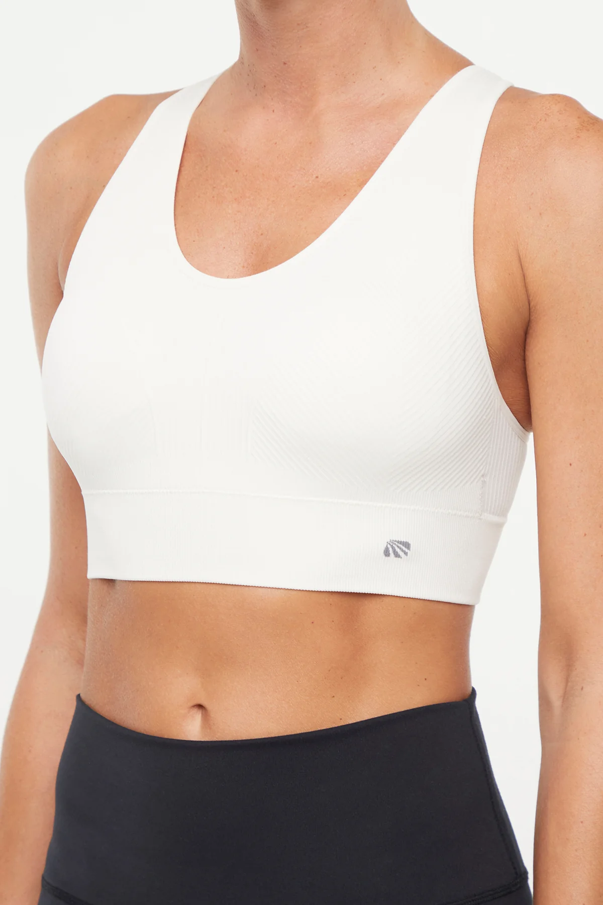 Addie Seamless Sports Bra - Image 22