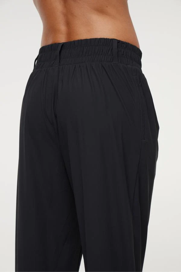 Nori Tapered Pant - Image 15