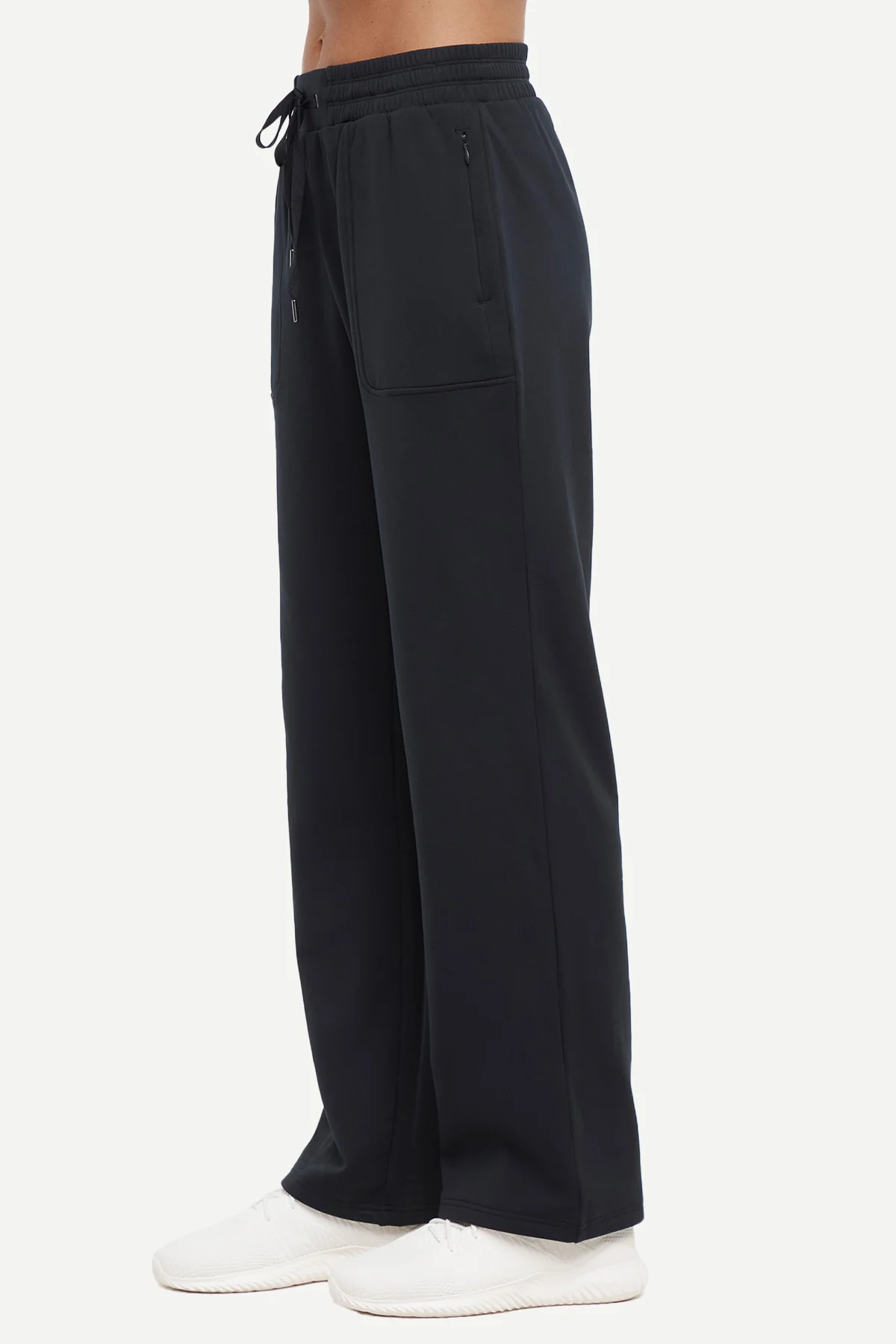 Mia Pant - Image 18