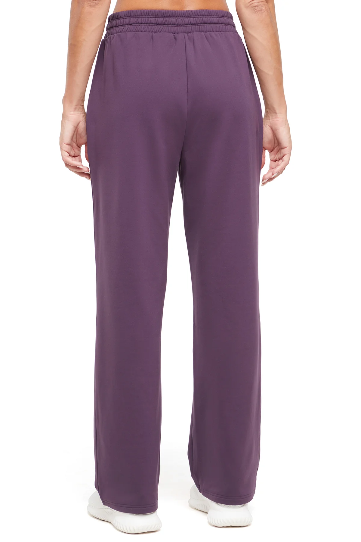 Mia Pant - Image 9