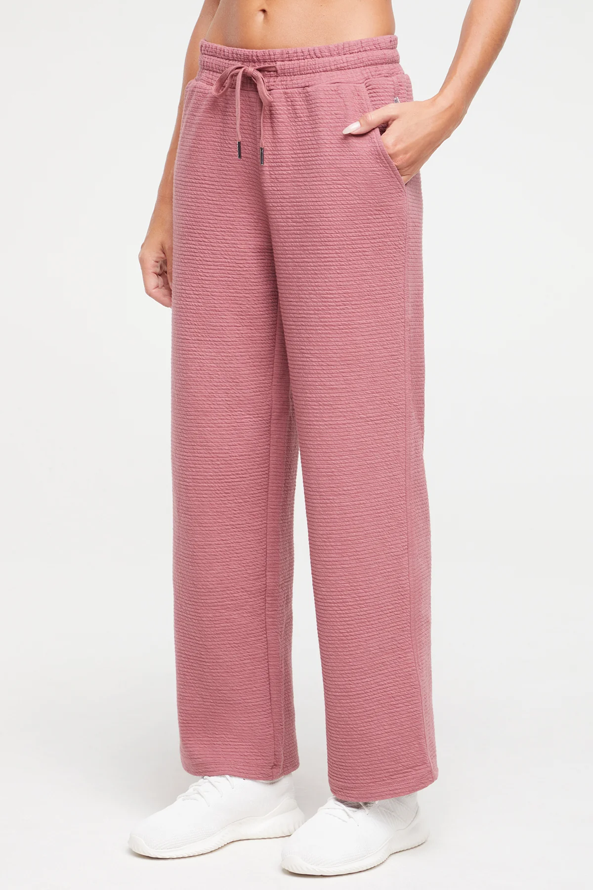 Freyi Pant - Image 13