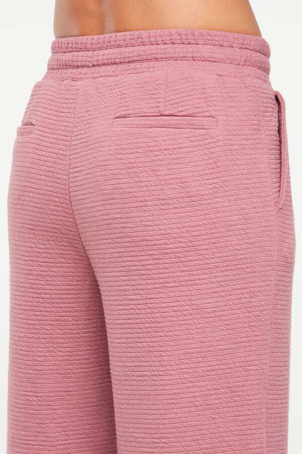 Freyi Pant - Image 15
