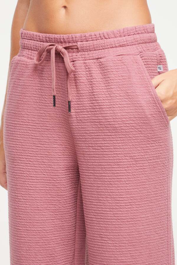 Freyi Pant - Image 16