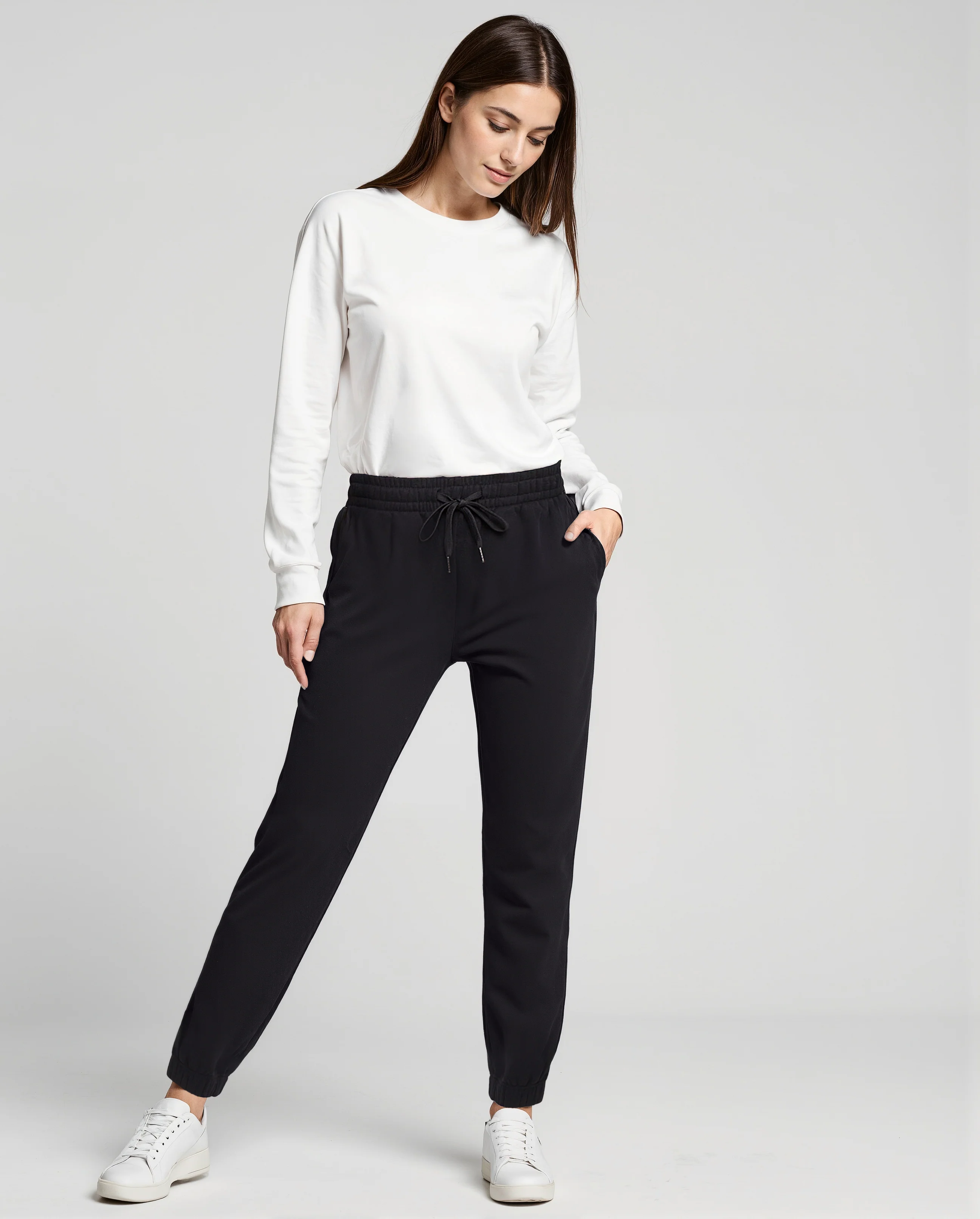 Camila Jogger - Image 19