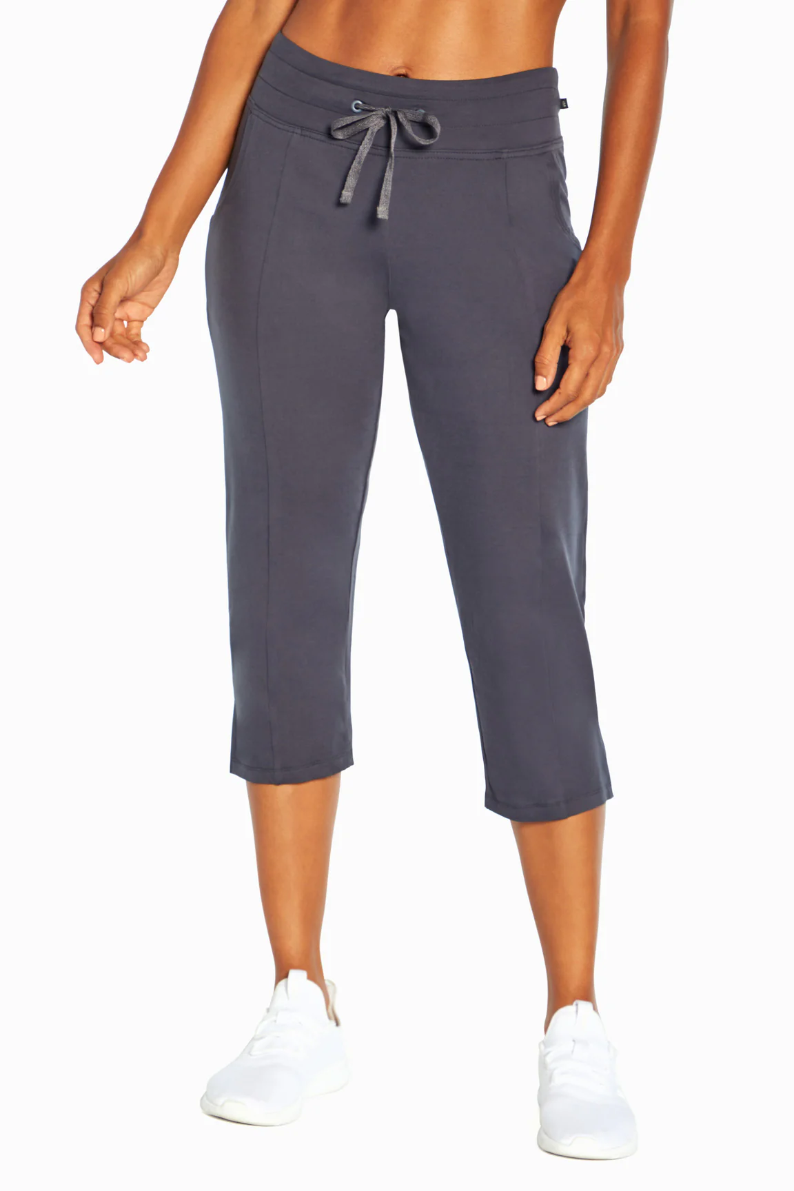 Mona Capri - Image 25