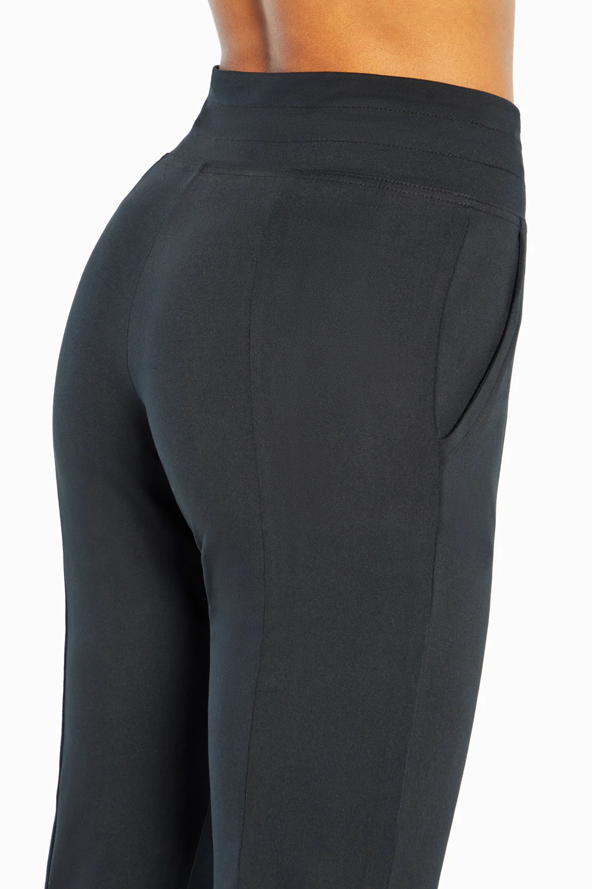 Mona Capri - Image 7