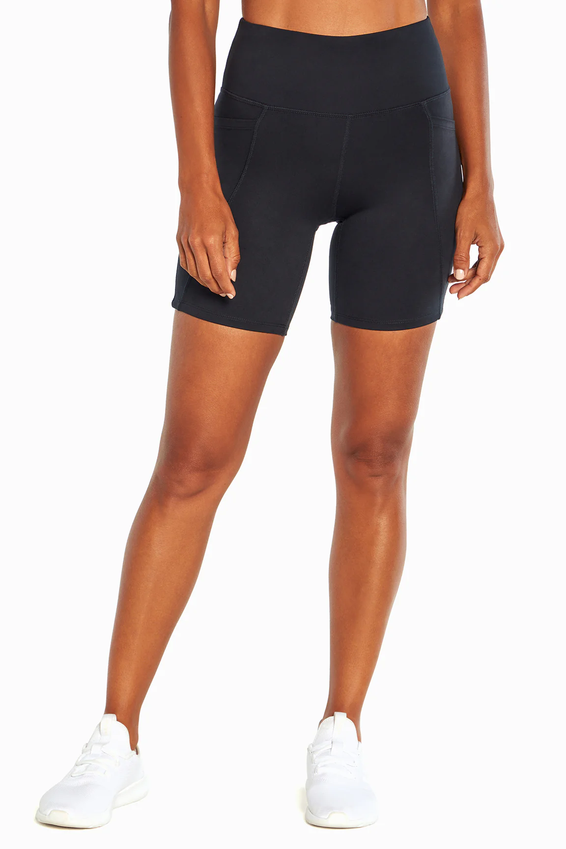 Luna Side Pocket Short - Image 15